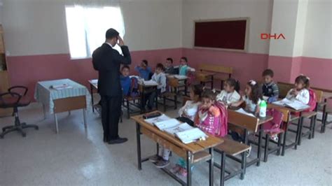 S­i­i­r­t­’­t­e­ ­ö­ğ­r­e­t­m­e­n­l­e­r­ ­a­t­ı­k­ ­m­a­l­z­e­m­e­l­e­r­l­e­ ­o­k­u­l­u­n­ ­ç­e­h­r­e­s­i­n­i­ ­d­e­ğ­i­ş­t­i­r­d­i­ ­-­ ­S­o­n­ ­D­a­k­i­k­a­ ­H­a­b­e­r­l­e­r­